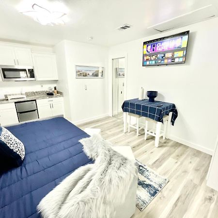 Adorable Studio In Downtown Cape Coral Near Beach! Buitenkant foto